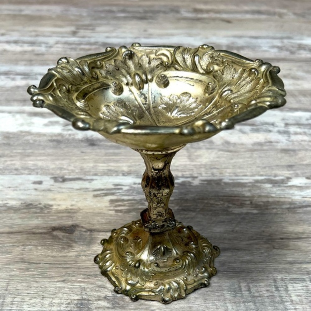 Antique Holiday Imports dish